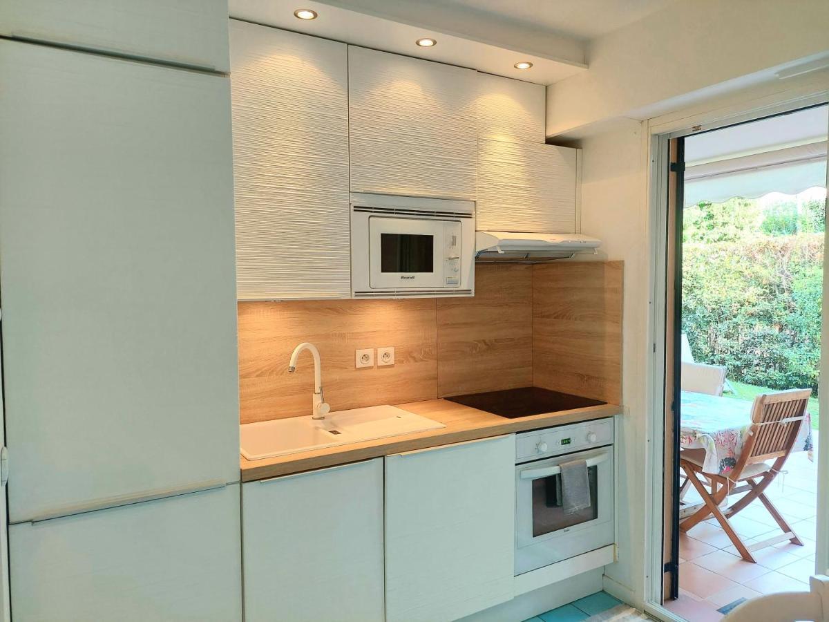 Plage La Salis 3 Chambres, Jardin - 3 Bedrooms Antibes Exterior foto